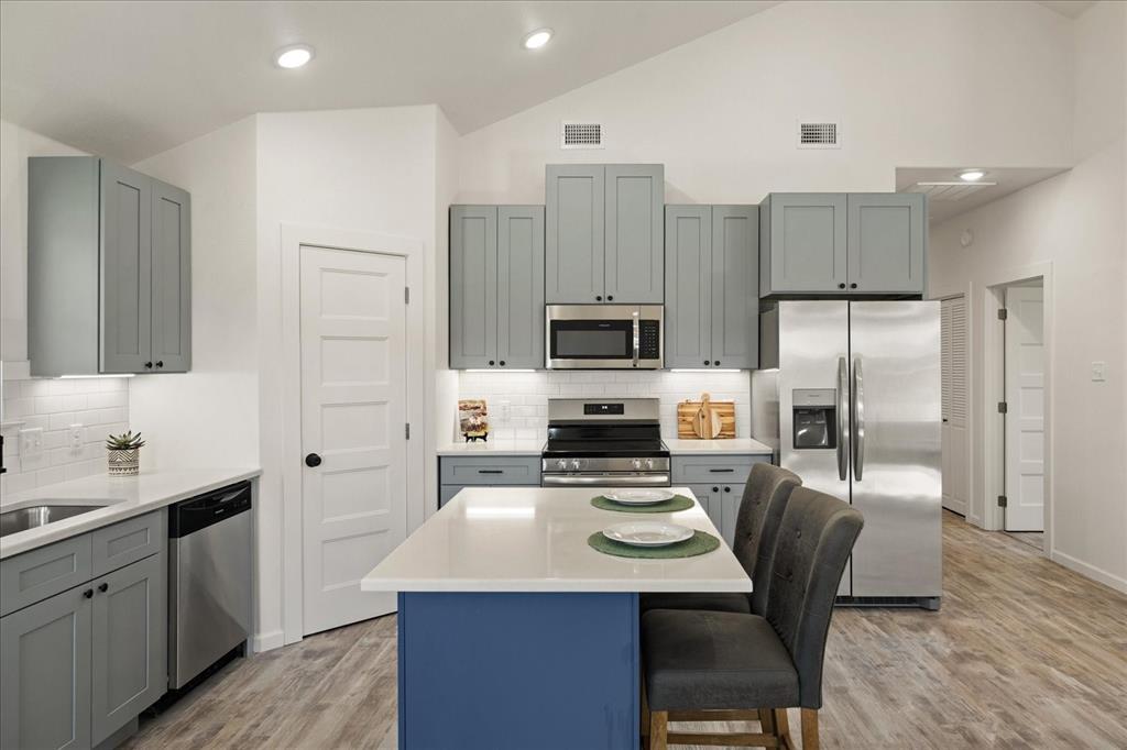 Orig Town Of Lone Oak - Residential