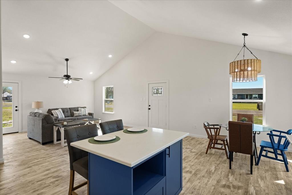 Orig Town Of Lone Oak - Residential