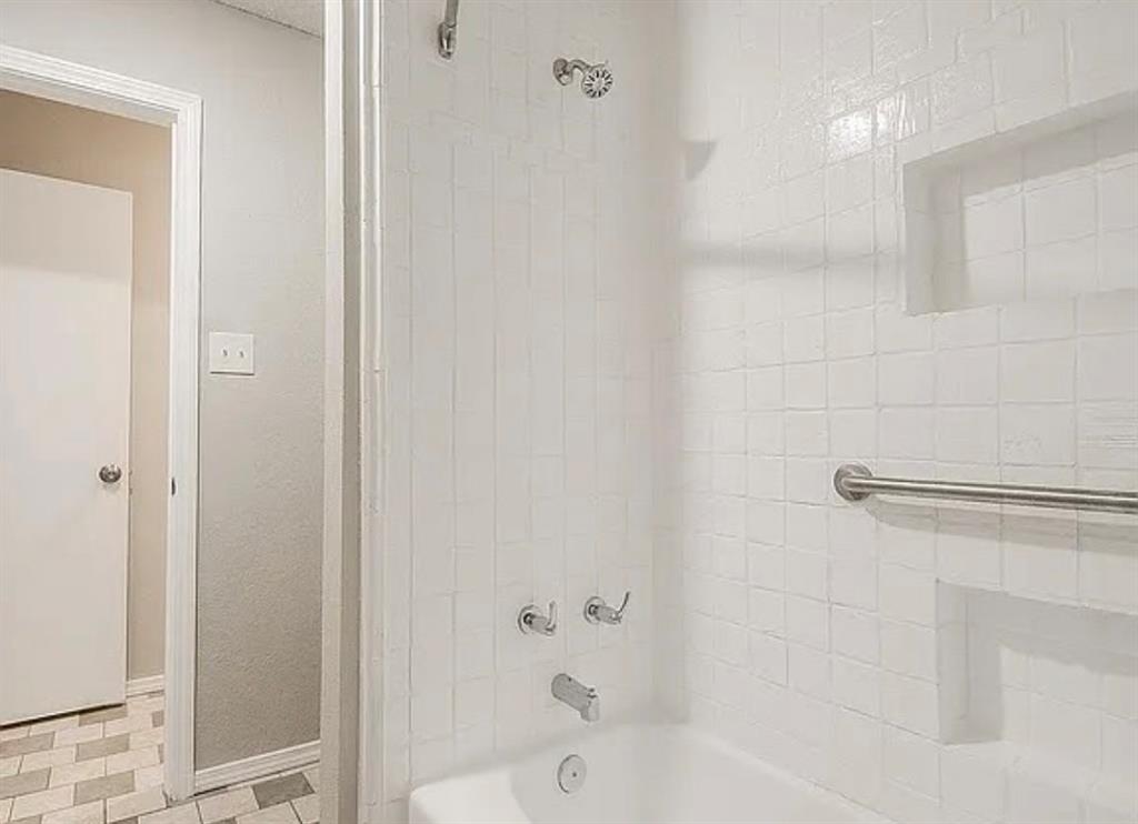 Pecan Acres Condo - Residential Lease