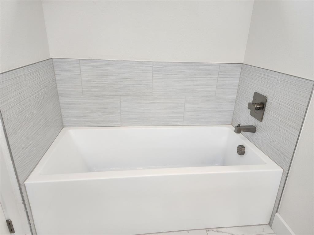 Lake Country Crossing - Residential