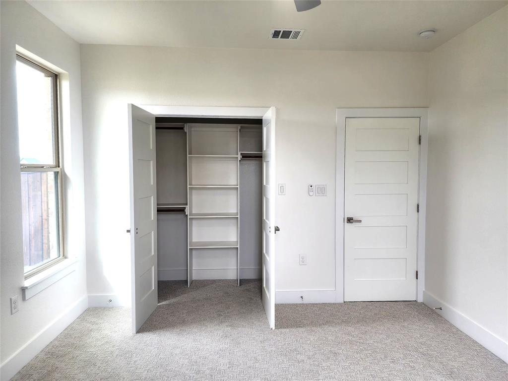 Lake Country Crossing - Residential