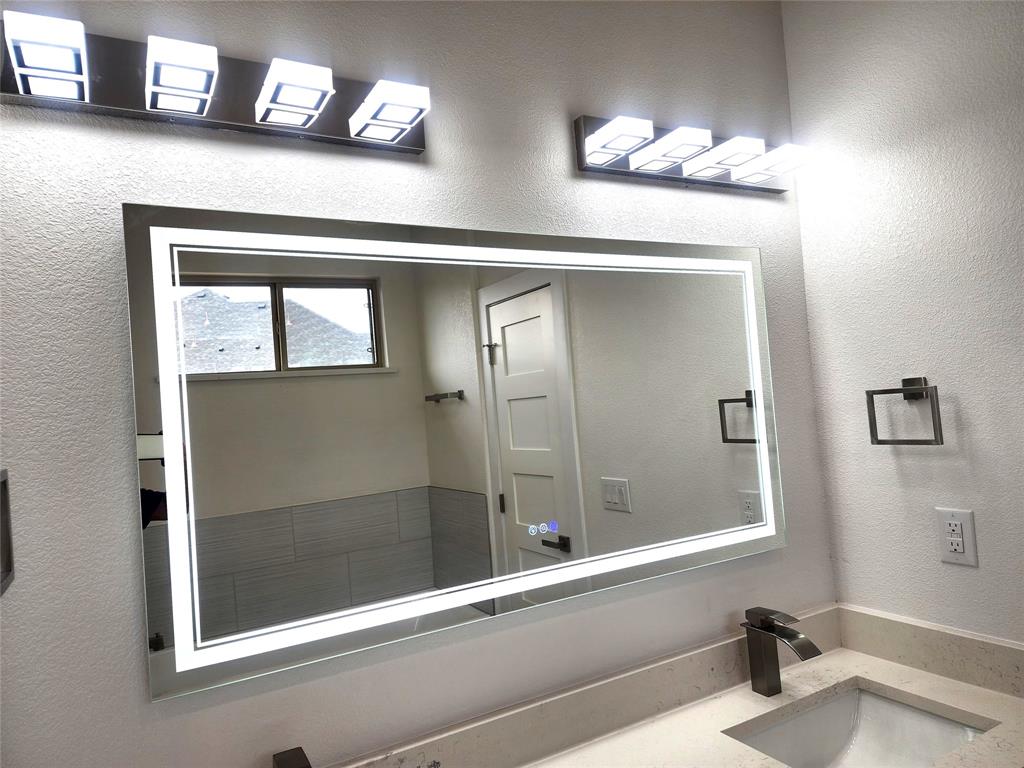 Lake Country Crossing - Residential