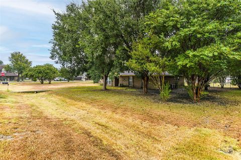 A home in Waxahachie