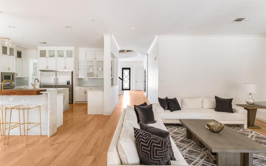 University Hlnds Add - Residential