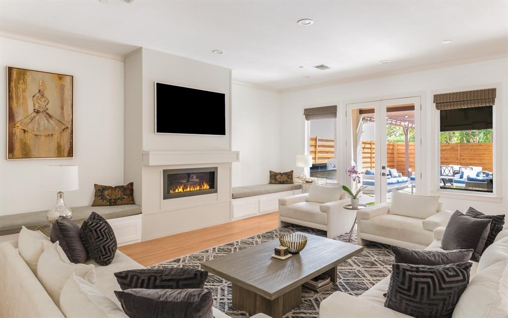 University Hlnds Add - Residential