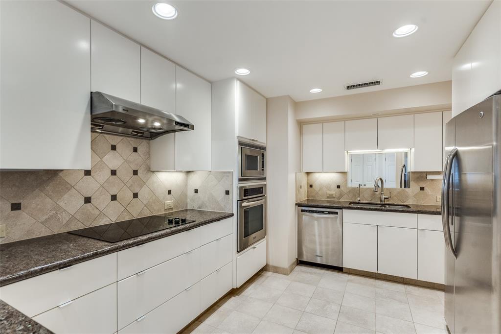 Bonaventure Condo - Residential