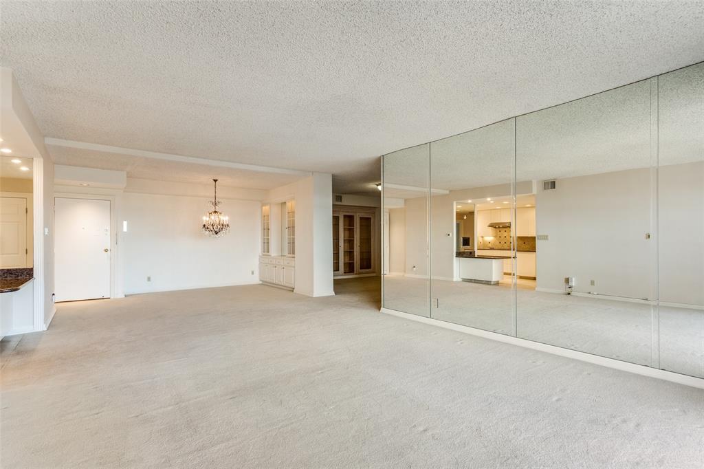 5200 Keller Springs Road 820