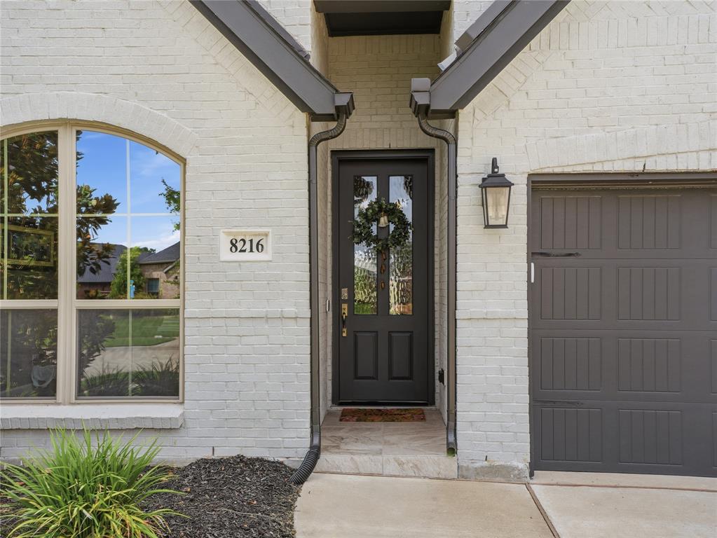 8216 San Bernard