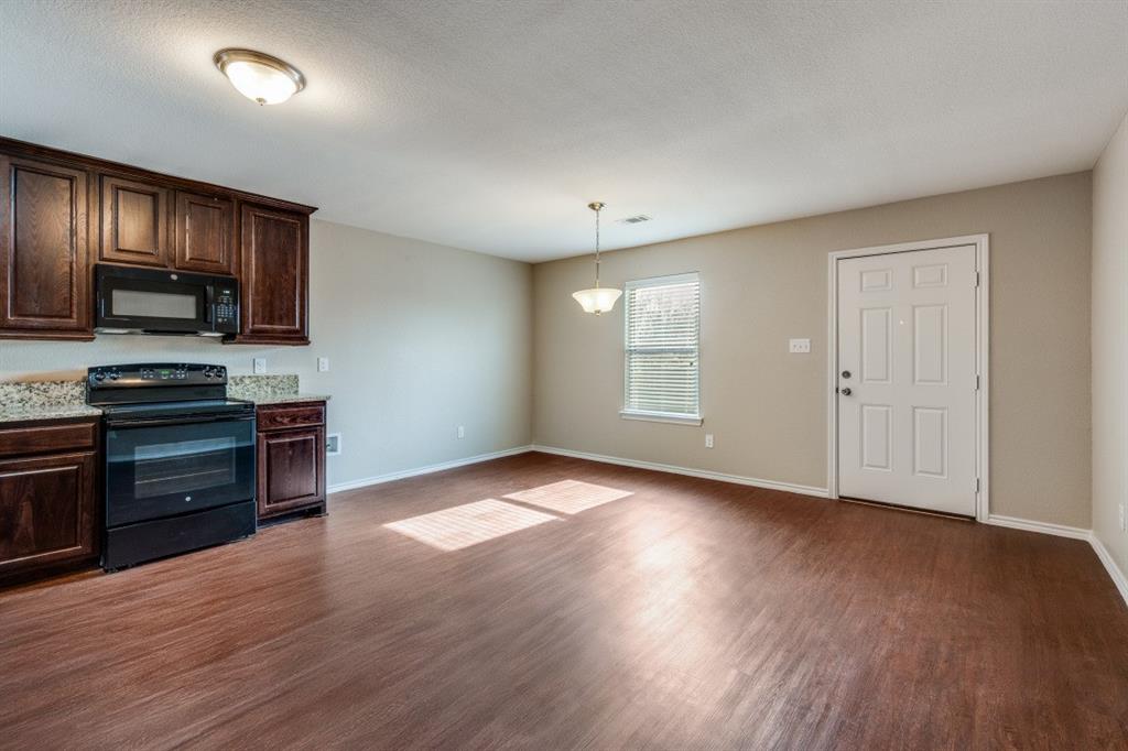 1824 Village Park Trail