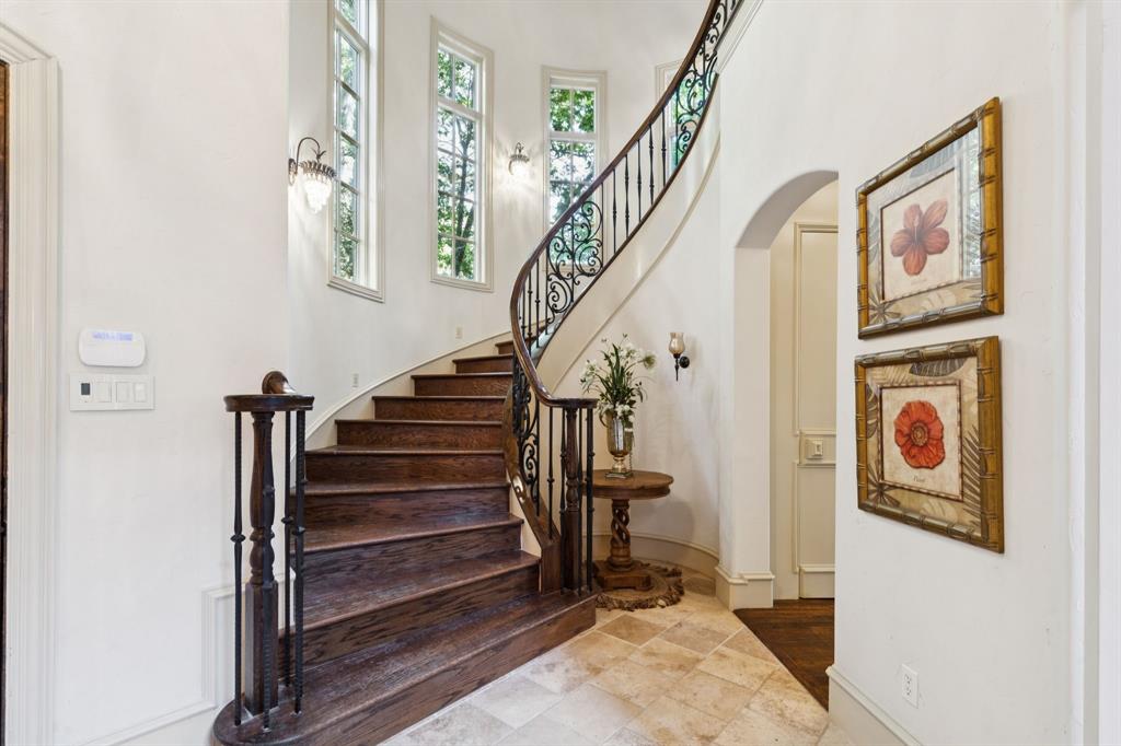 2306 Autumn Run Court