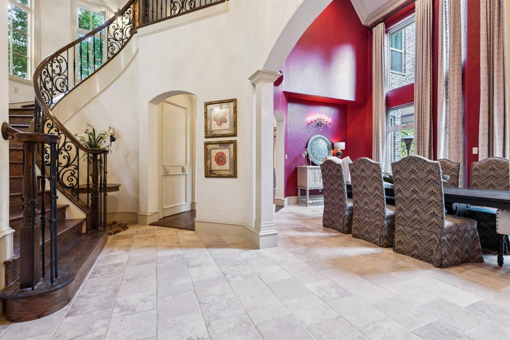 2306 Autumn Run Court