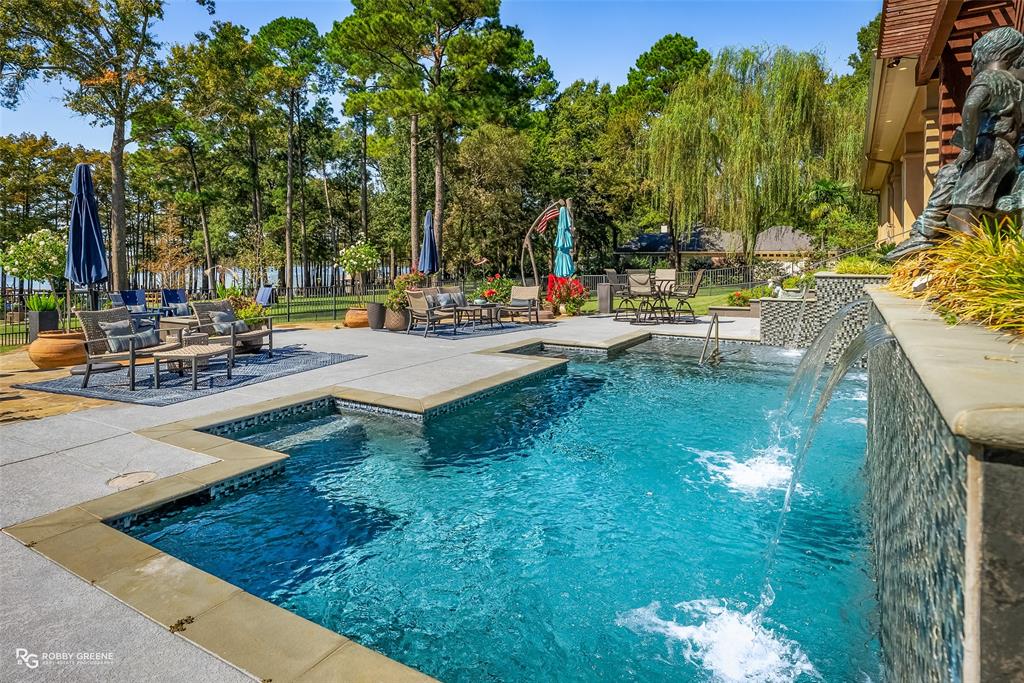 North Cross Squirrel Pt - Residential