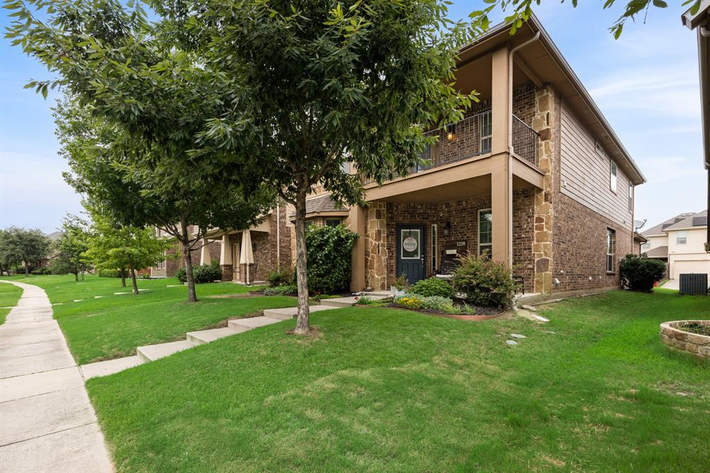 1228 Land Oak Road