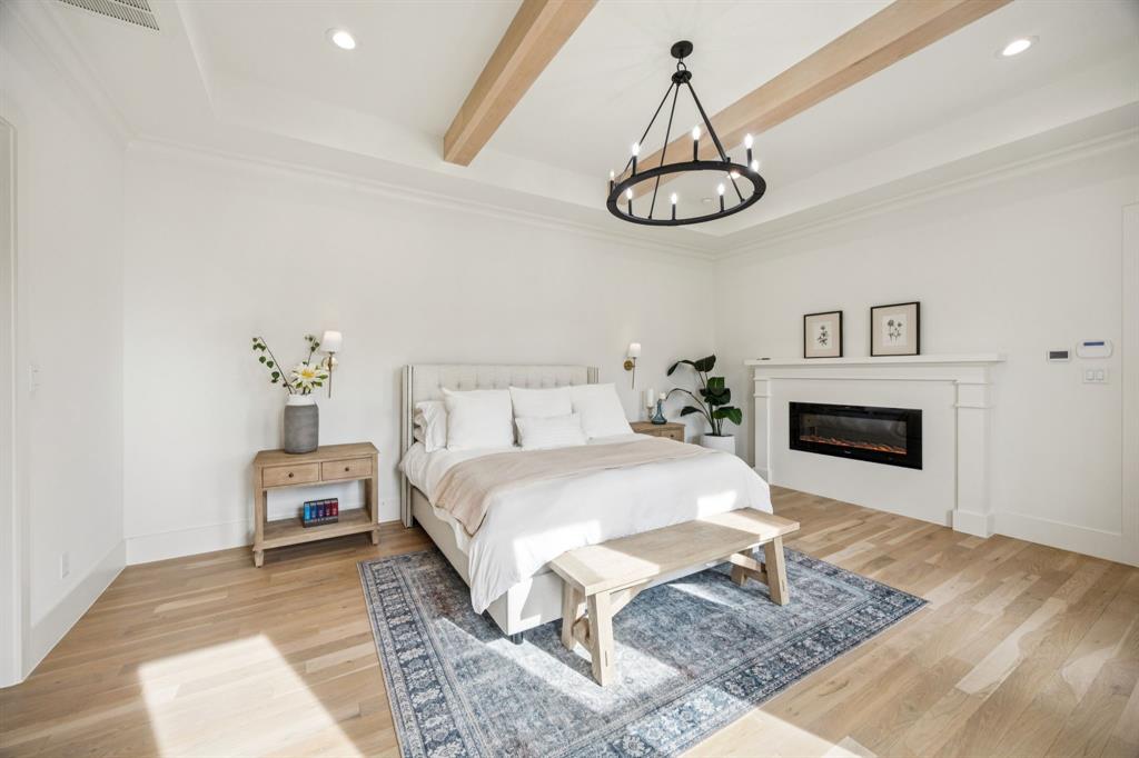 Hidden Creeks Pointe - Residential