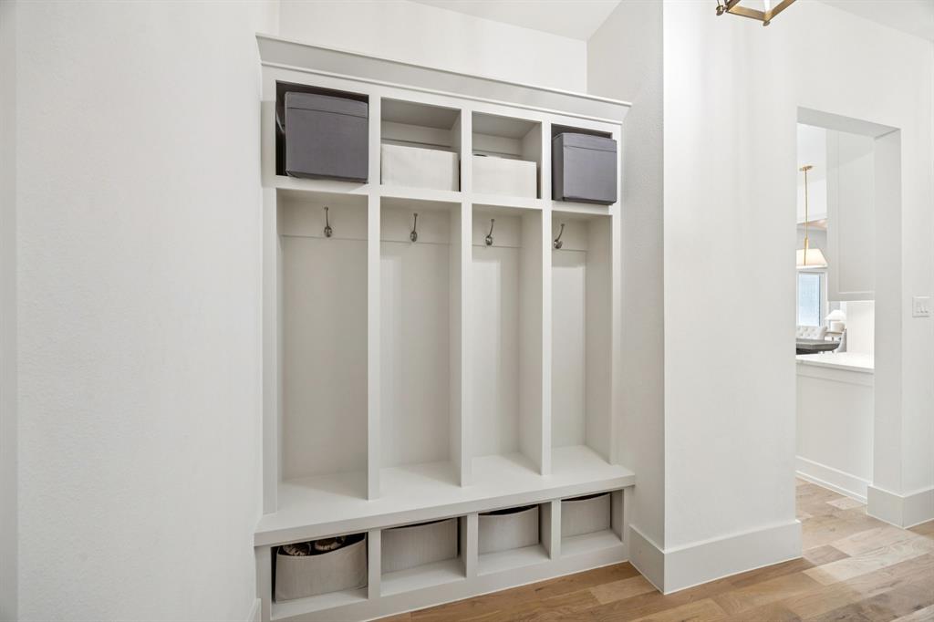 Hidden Creeks Pointe - Residential