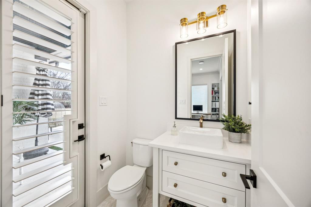 Hidden Creeks Pointe - Residential