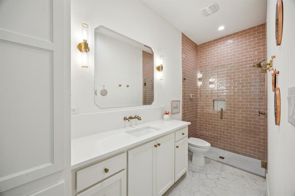 Hidden Creeks Pointe - Residential