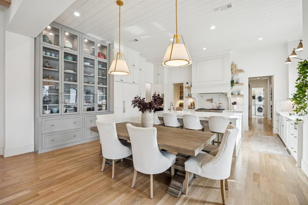 Hidden Creeks Pointe - Residential