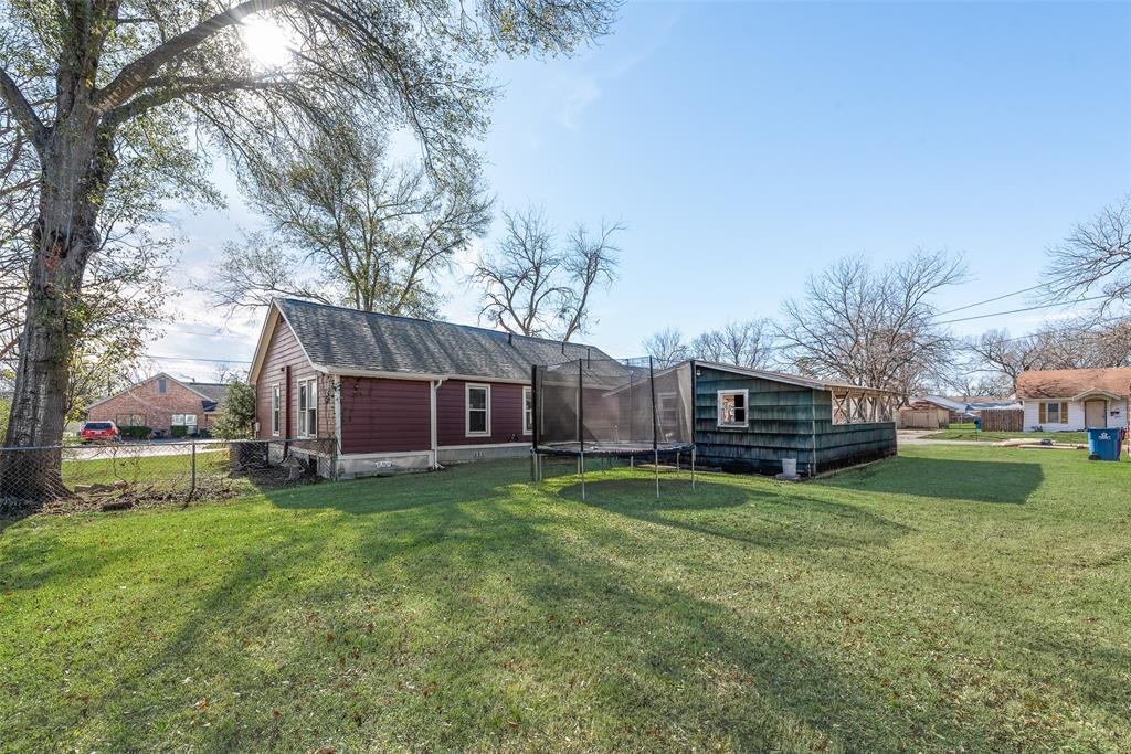 A M Moore - Residential