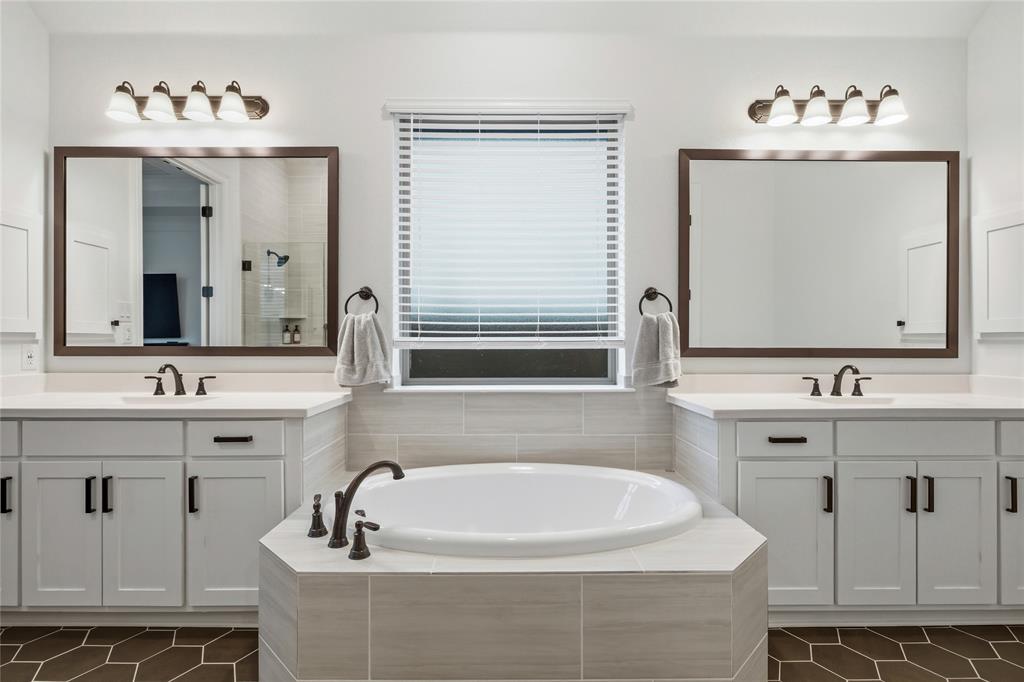 Trinity Falls - Residential