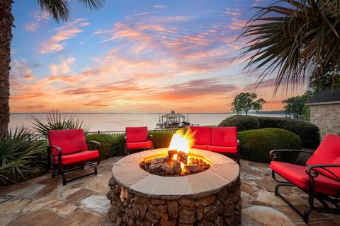 Tiny photo for 1612 S Lakeshore Drive, Rockwall, TX 75087 (MLS # 20935872)