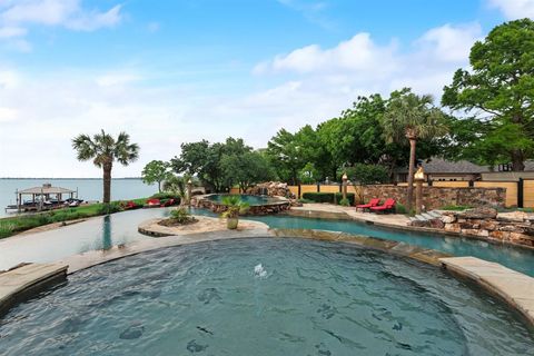 Tiny photo for 1612 S Lakeshore Drive, Rockwall, TX 75087 (MLS # 20935872)