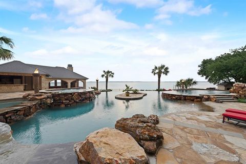 Tiny photo for 1612 S Lakeshore Drive, Rockwall, TX 75087 (MLS # 20935872)