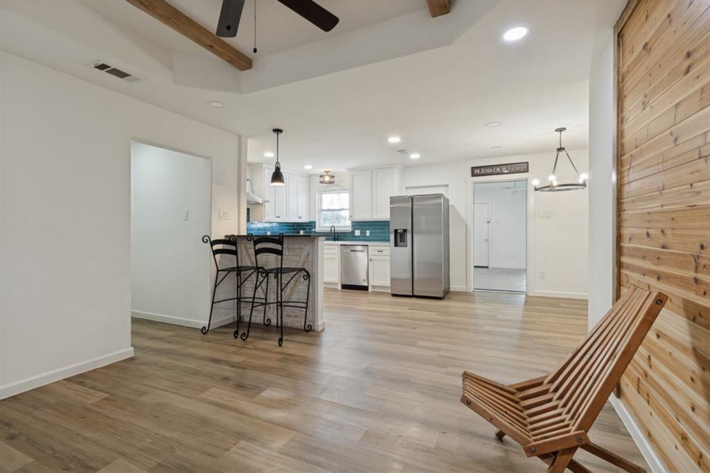 1911 El Capitan Drive