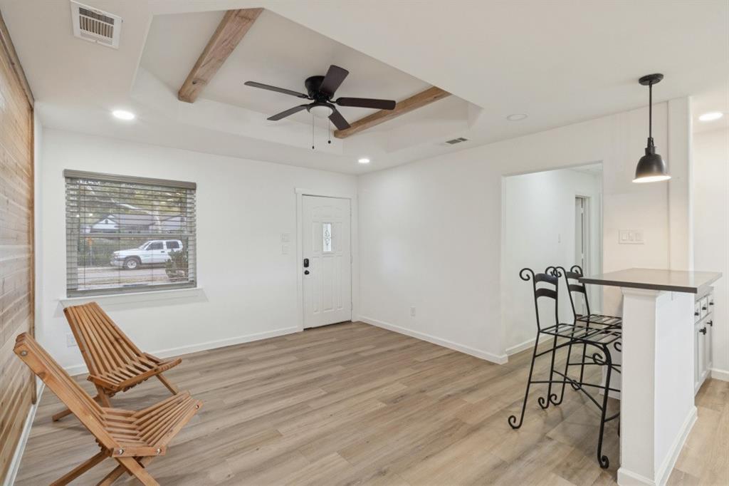 1911 El Capitan Drive