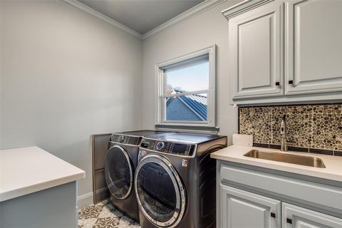 Tiny photo for 4800 Abbott Avenue, Highland Park, TX 75205 (MLS # 21174891)