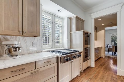 Tiny photo for 4800 Abbott Avenue, Highland Park, TX 75205 (MLS # 21174891)