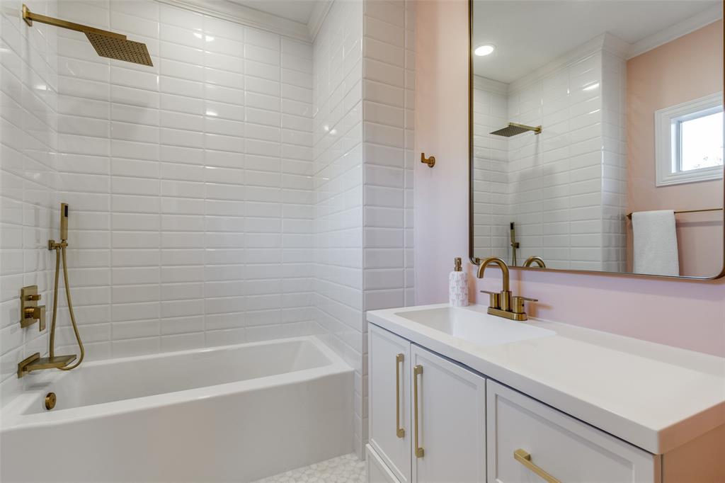 HIGHLAND PARK - Residential