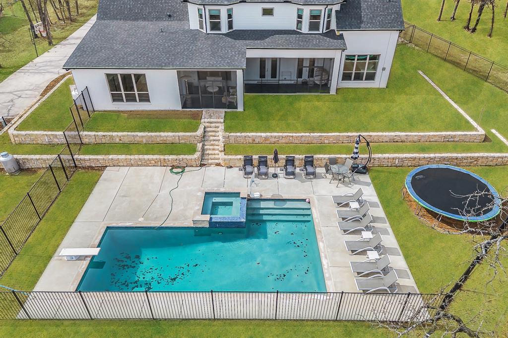 520 Bonnards Peak Road