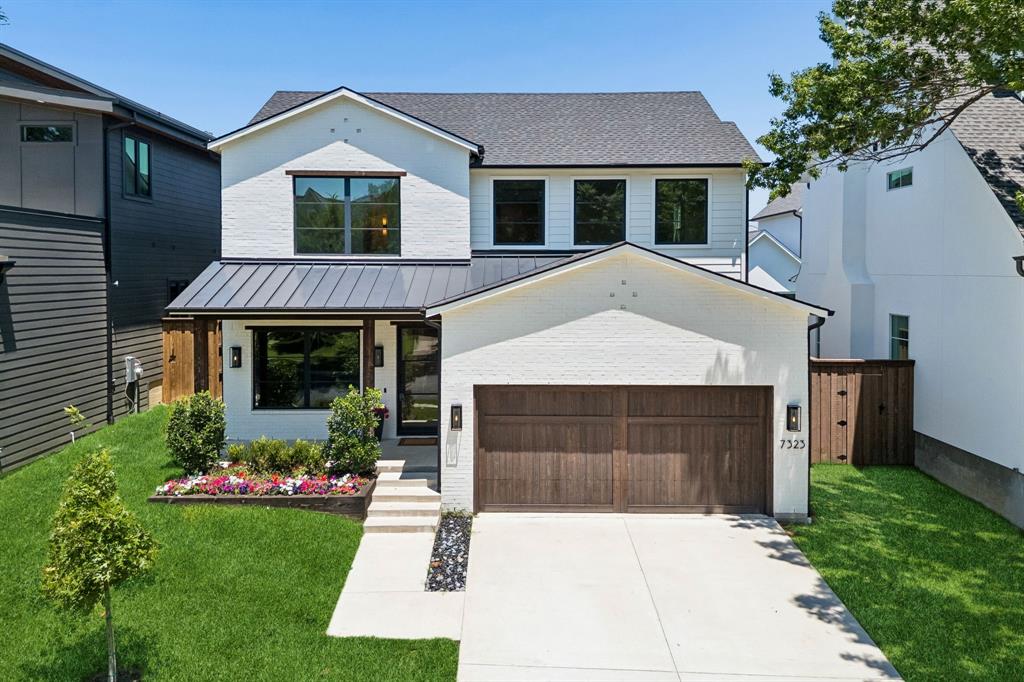 Photo of 7323 Casa Loma Avenue, Dallas, TX 75214 (MLS # 21373582)