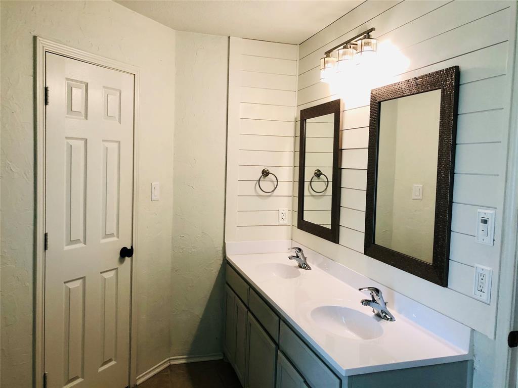 Walnut Creek Valley Add - Residential Lease