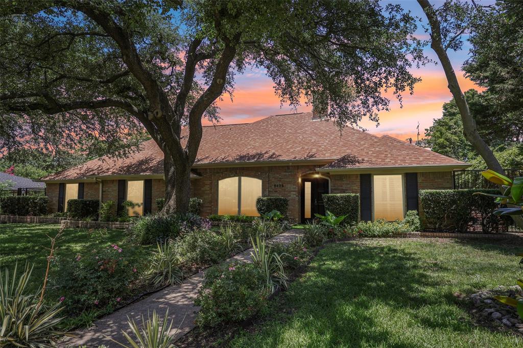 5425 Northmoor Drive