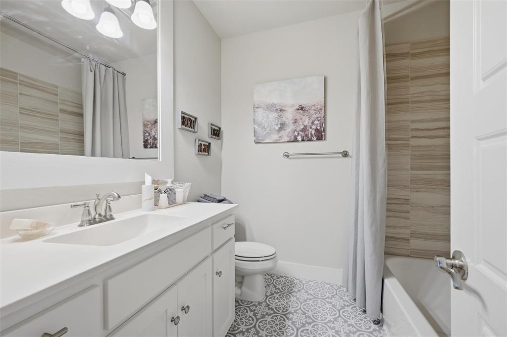 121 Farmington Lts 1-7 Blk 1 - Residential