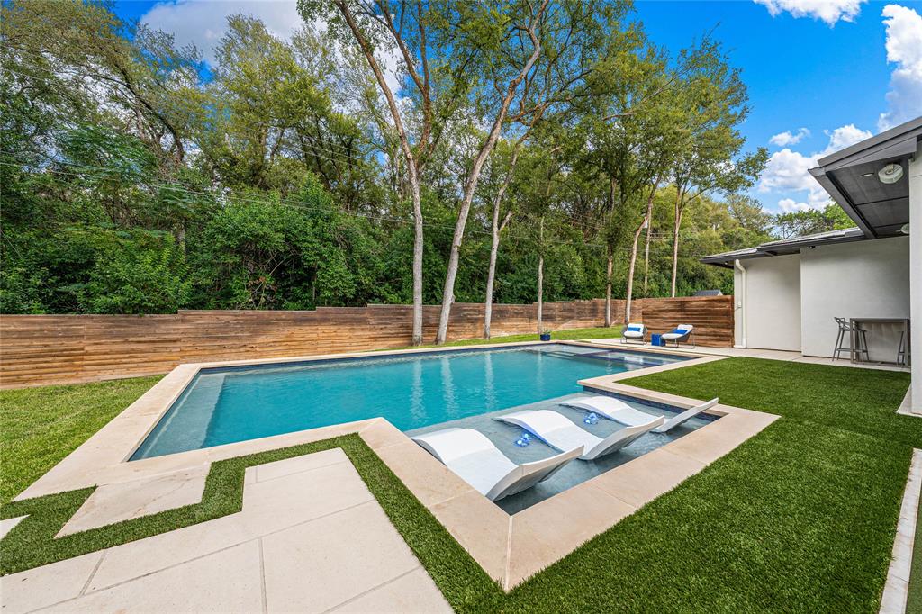 CAMERON PARK - Residential