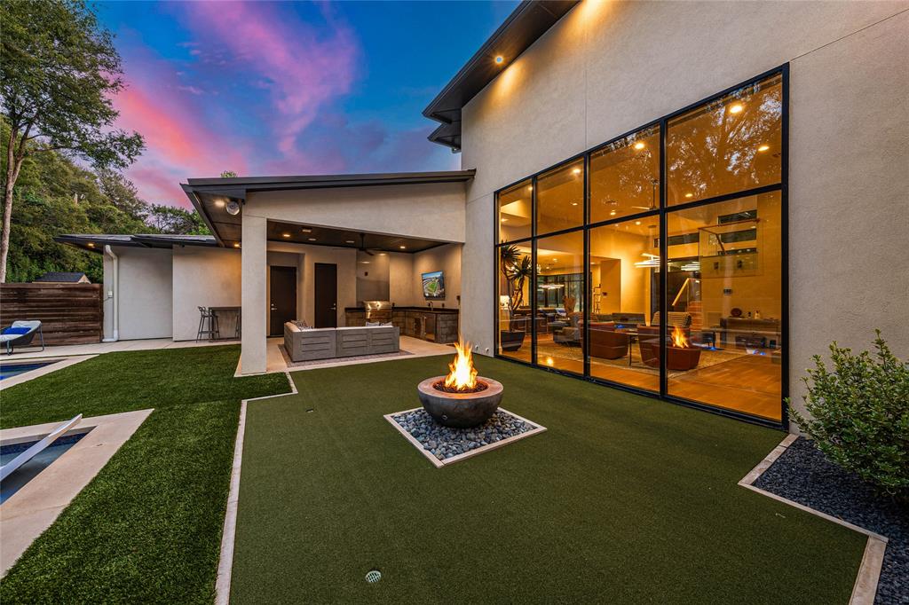 CAMERON PARK - Residential