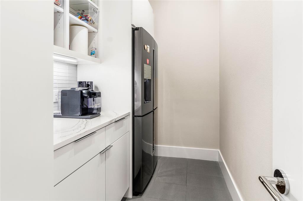 CAMERON PARK - Residential