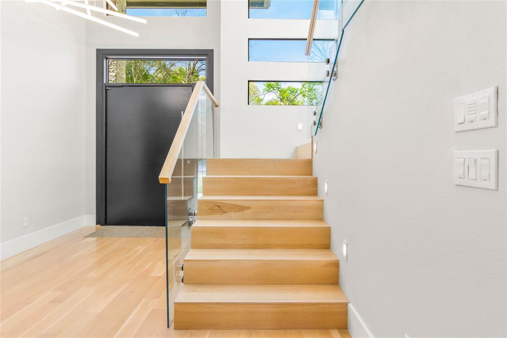 CAMERON PARK - Residential