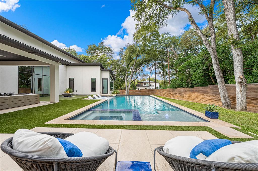 CAMERON PARK - Residential