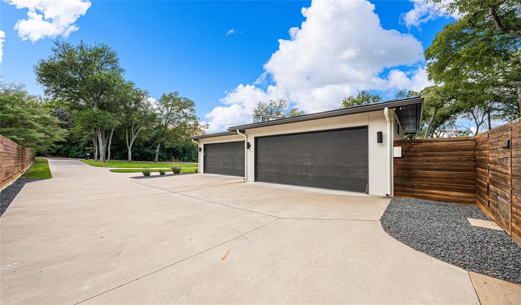 CAMERON PARK - Residential