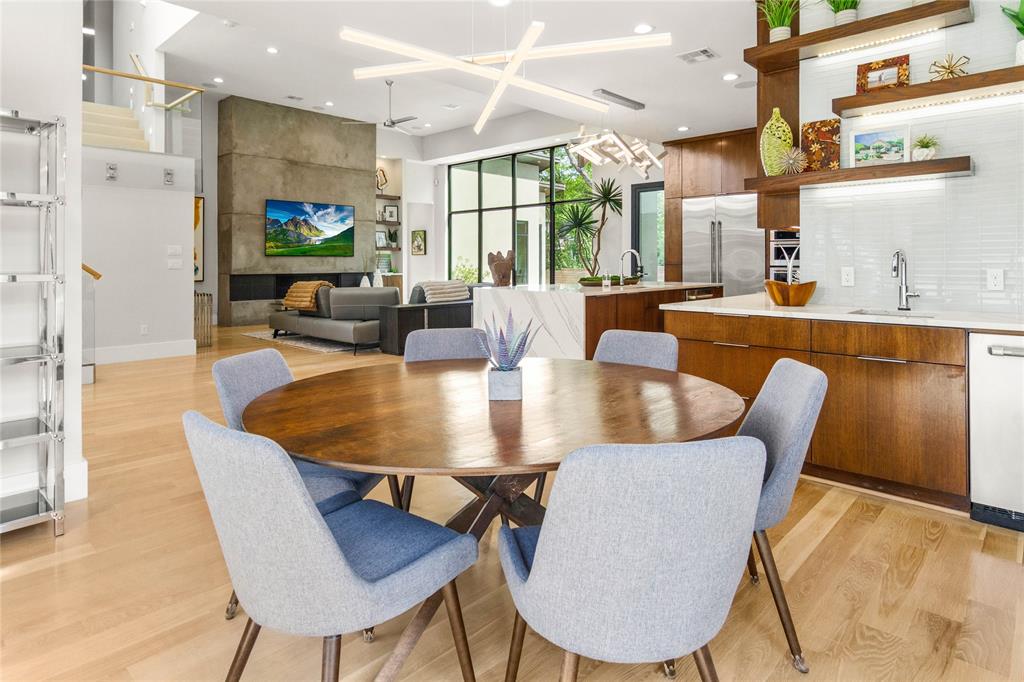 CAMERON PARK - Residential