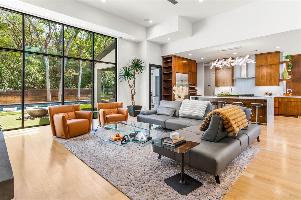 CAMERON PARK - Residential