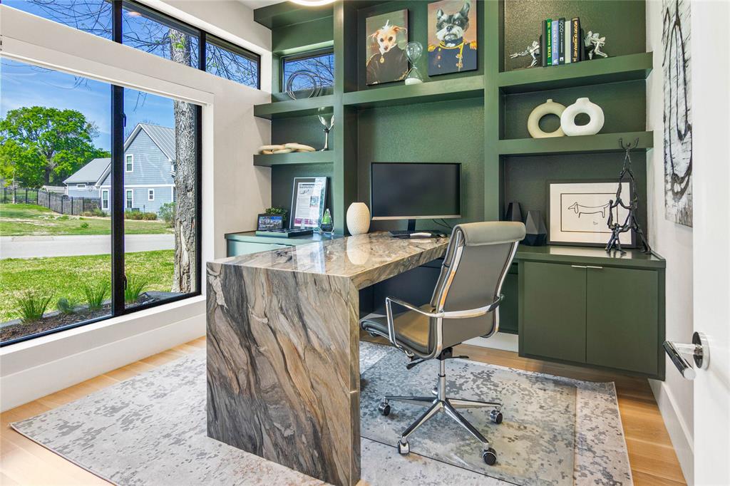 CAMERON PARK - Residential