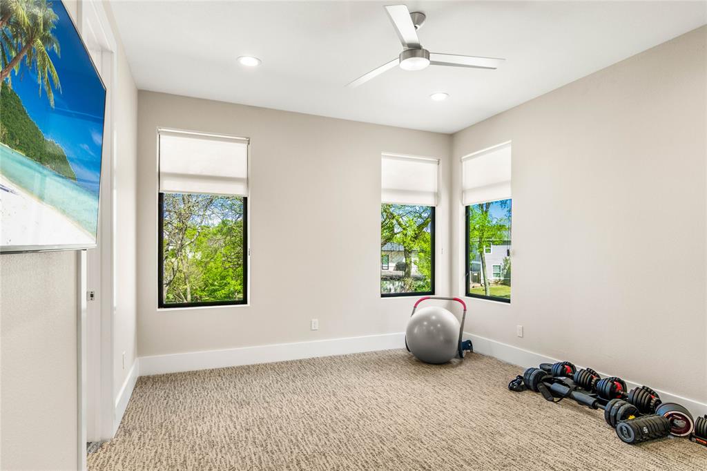 CAMERON PARK - Residential