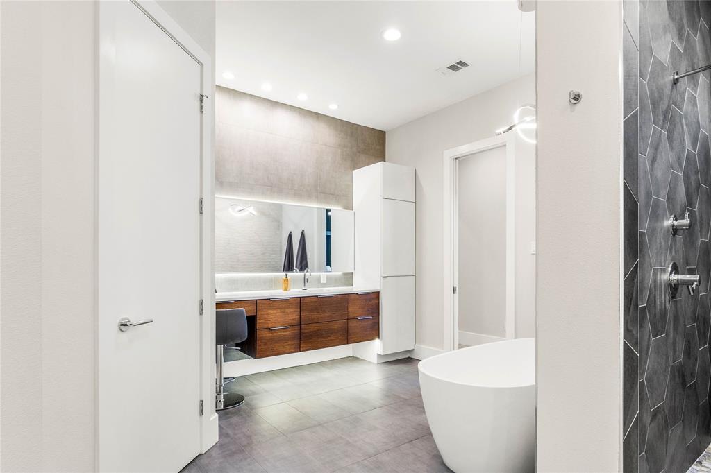 CAMERON PARK - Residential