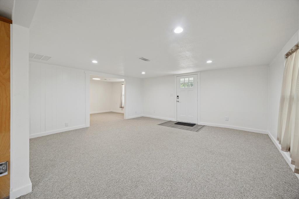 416 W 3rd Street