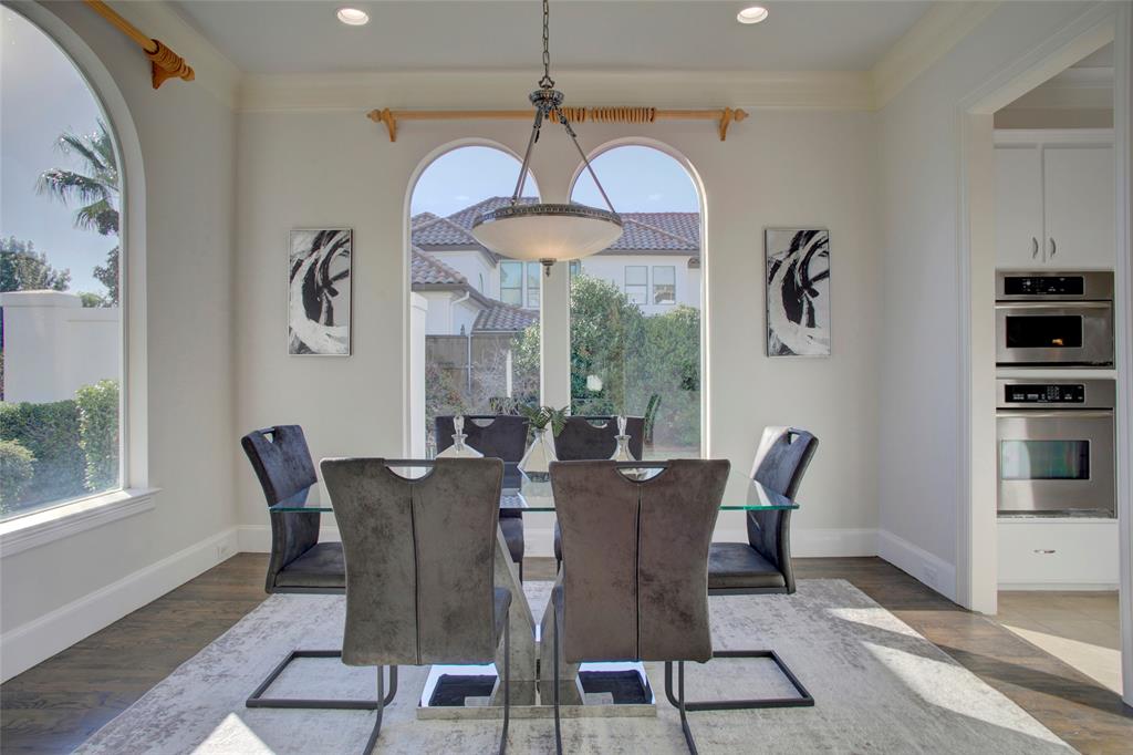 The Lakes on Legacy - Residential